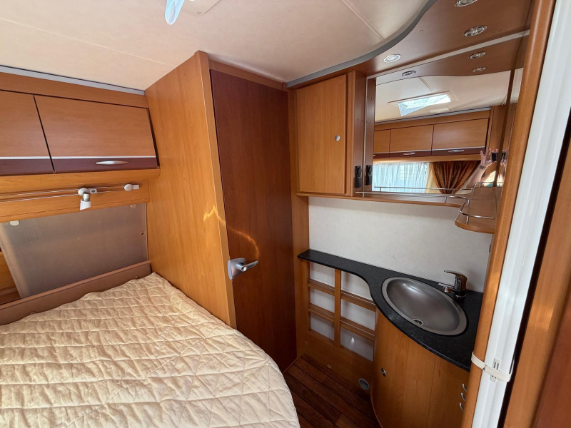 Dethleffs Beduin Emotion 485 DB Met Luifel en Isabella VT  foto: 8