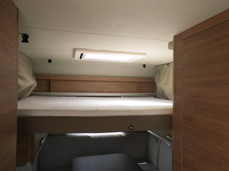 Weinsberg CaraOne 390 PUH Hefbed, mover!  foto: 8