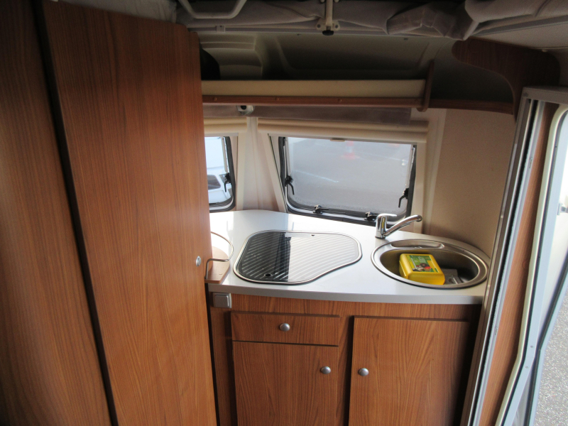 Eriba Touring 320 ZEER COMPACT EN MET MOVER  foto: 3