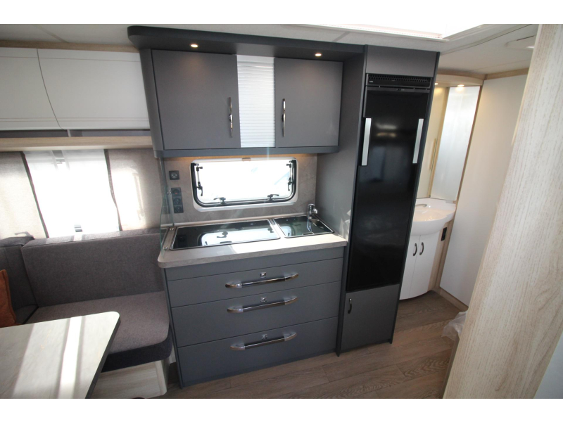 Hobby De Luxe 460 UFE Modeljaar 2027  foto: 7