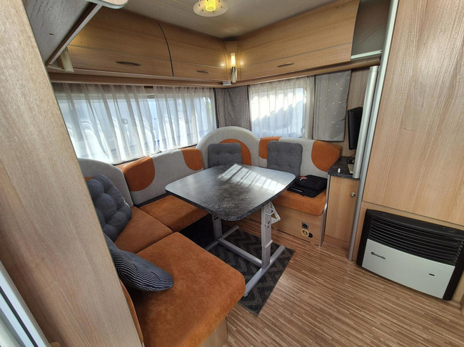 Bürstner 460 TL Enkele bedden, Airco, Mover Voortent luifel foto: 11