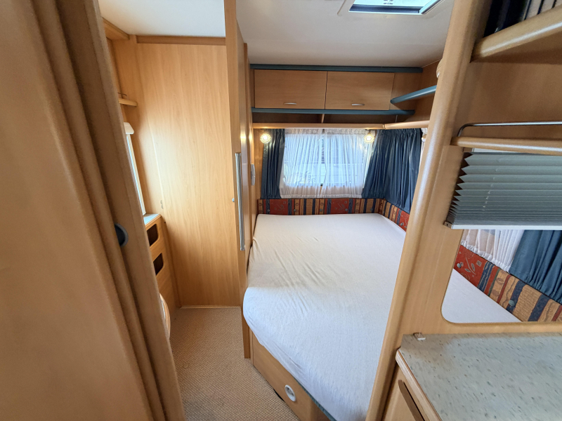 Dethleffs Summer Edition 450 Mover, Fransbed tent  foto: 5