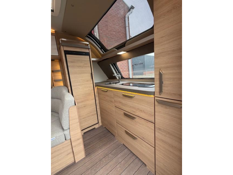Knaus Sudwind 60 Years 500 PF Incl. Mover en Luifel  foto: 13