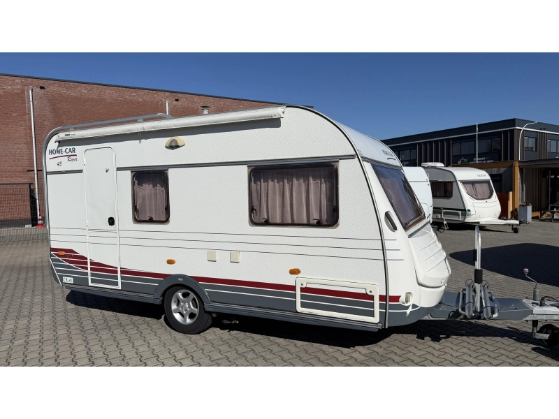 Home-Car Racer 43 AFM eindkeuken zit vast bed  foto: 0