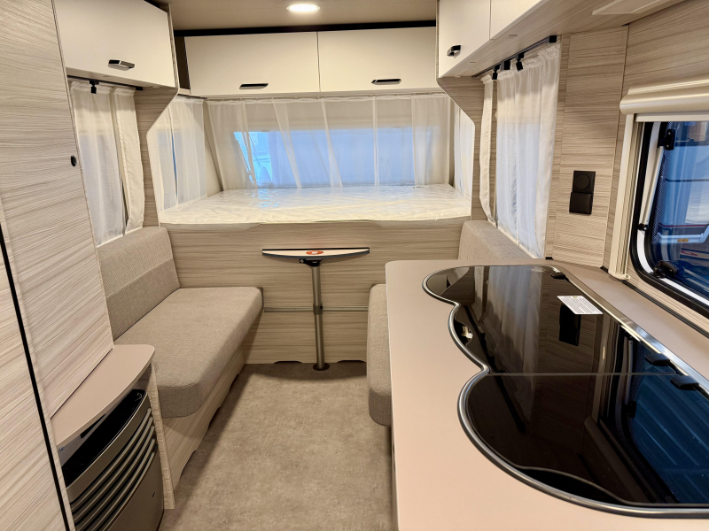 Dethleffs C'Joy Active 480 QLK stapelbed  foto: 6