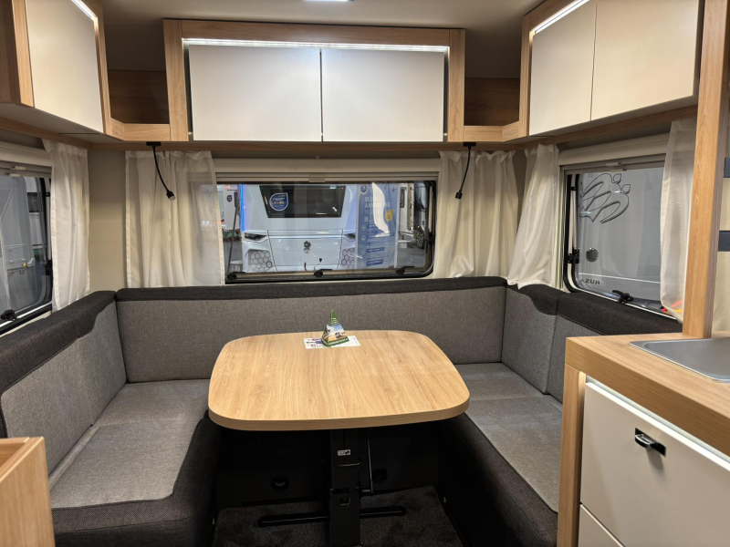 Knaus Sport 450 FU RONDZIT FRANS BED!!  foto: 13