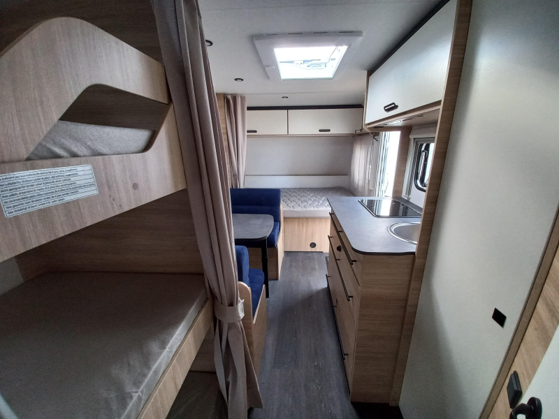 Caravelair Alba 497 Anniversary Line mover - Unico Verona XL  foto: 8