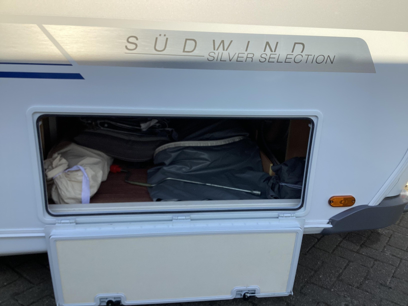 Knaus Sudwind Silver Selection 420 QD Mover/voortent  foto: 24