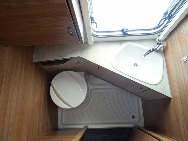 Knaus Sport E-Power Selection 500 EU zeer nette caravan  foto: 12