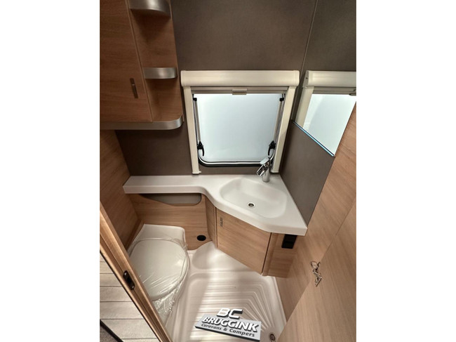 Knaus Sudwind 60 Years 460 EU ENKEL BED VLOERVERWARMING foto: 7