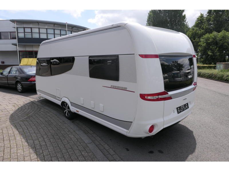 Hobby Premium 495 UL enk. bed, luifel en airco 