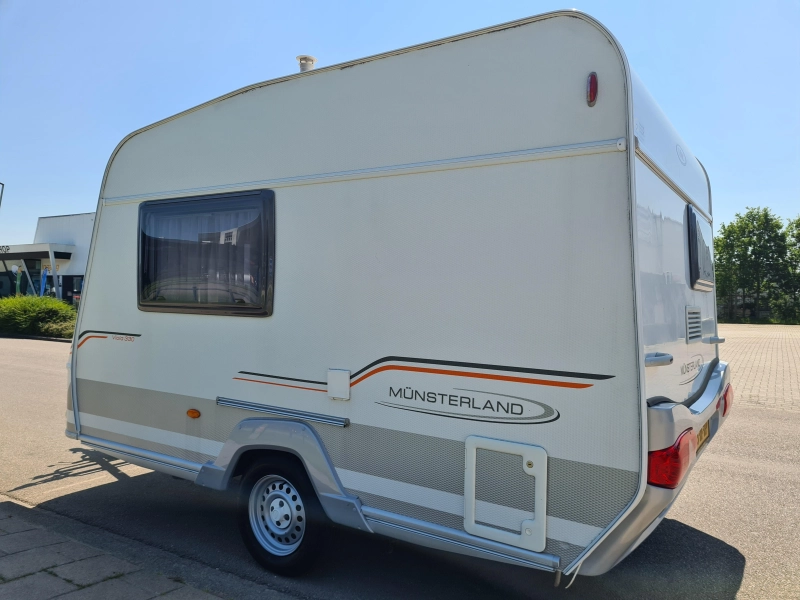 LMC Viola 330 Incl. Voortent! 2009/2011 