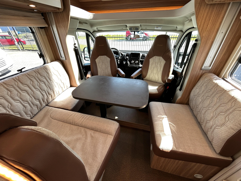 Bürstner Limited T 660 Fransbed/Automaat/2023  foto: 8