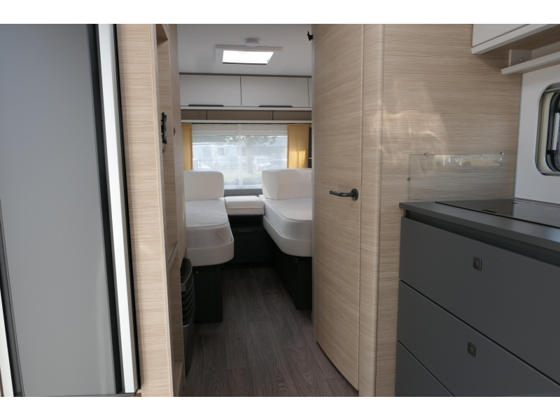 Fendt Apero 495 enk,bed, mover,airco,luif  foto: 11