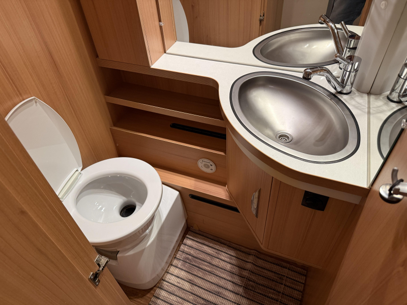 TEC Weltbummler 500 TE 2 BEDDEN MOVER DAKLUIFEL  foto: 17