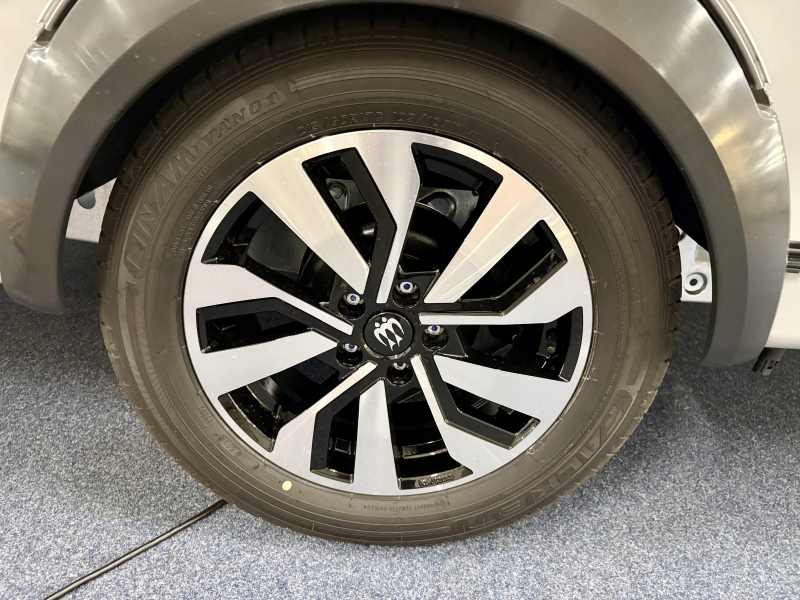 Knaus Sudwind Black Selection 460 EU Zomer Airco Actie!  foto: 23