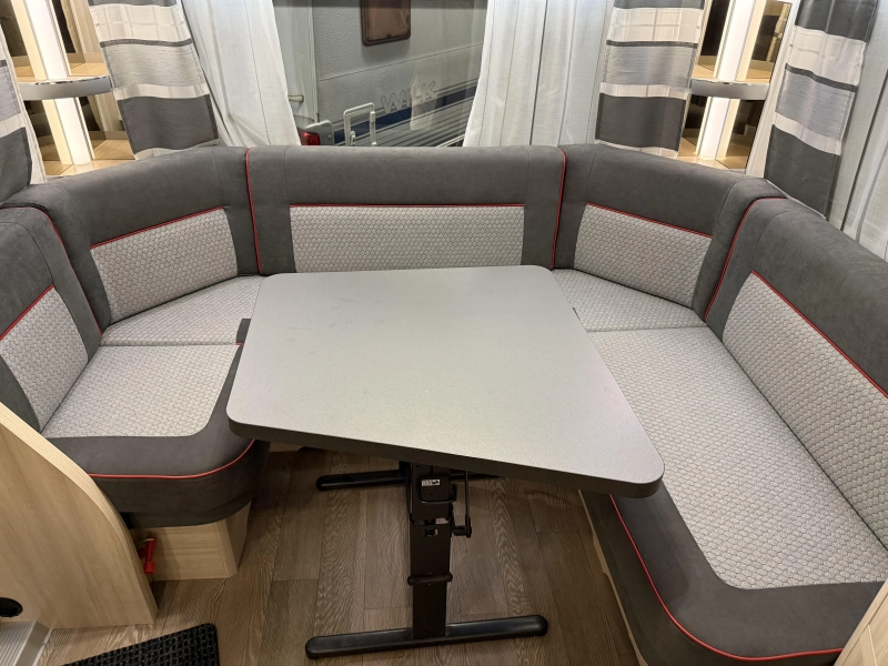 Hobby De Luxe Edition 495 UL 2 BEDDEN MOVER LUIFEL TOP  foto: 14