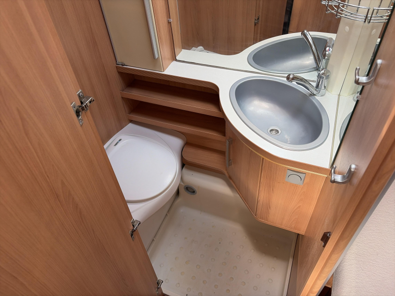 TEC Travel King 470 TE Mover/Luifel/Fietsdr.  foto: 4