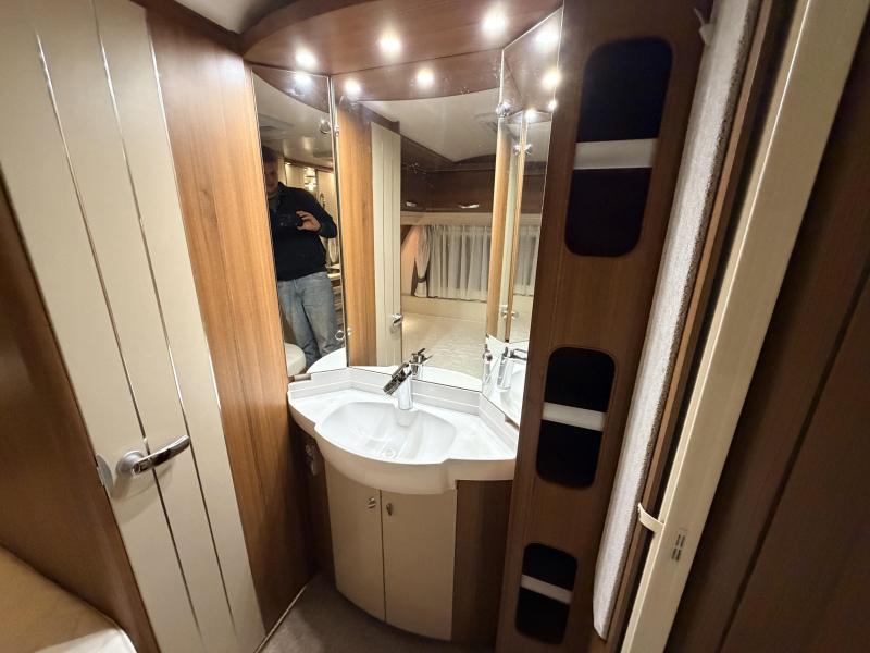 Hobby Premium 460 UFE BJ13, Mover, Tent, LUXE  foto: 2