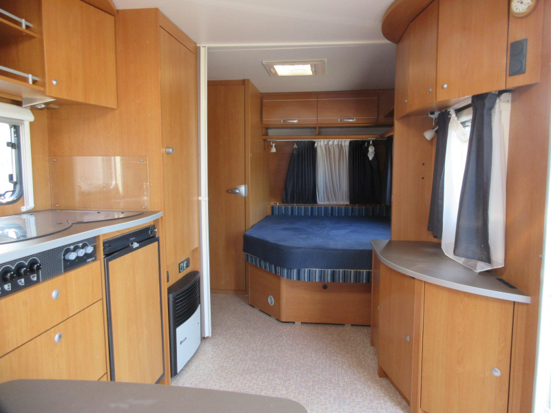 Dethleffs Camper 500 DB ZEE VAN RUIMTE - EN MOVER  foto: 2