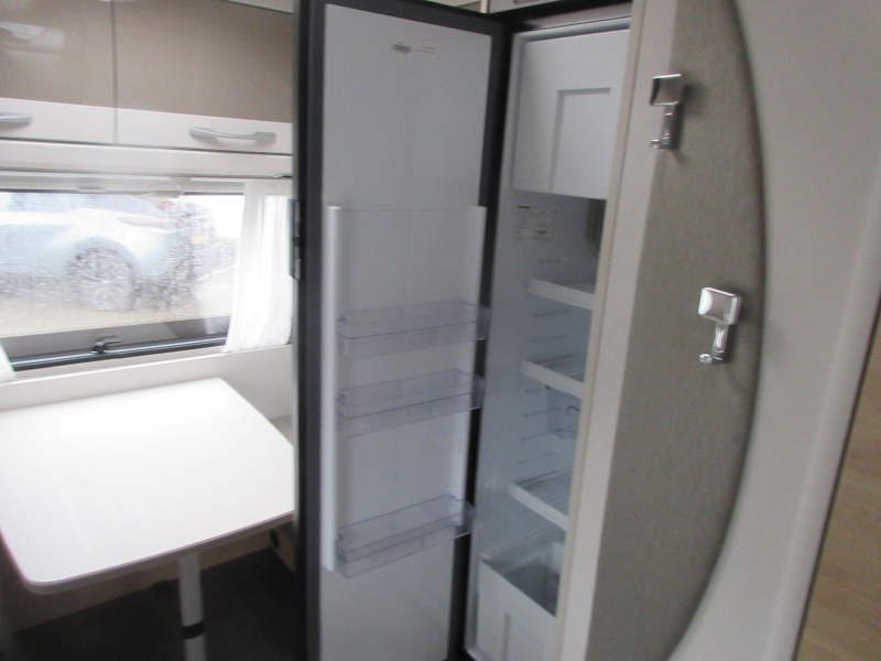 Dethleffs Nomad Avantgarde 460 LE ZEER COMPLEET!  foto: 12