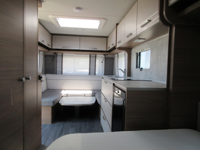 Knaus Sport E-Power Selection 500 FU ZEER COMPLEET EN FRANSBED  foto: 3