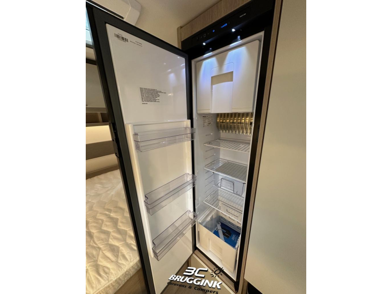 Bürstner Premio 395 TS DWARS BED 210CM 1.500 KG 
