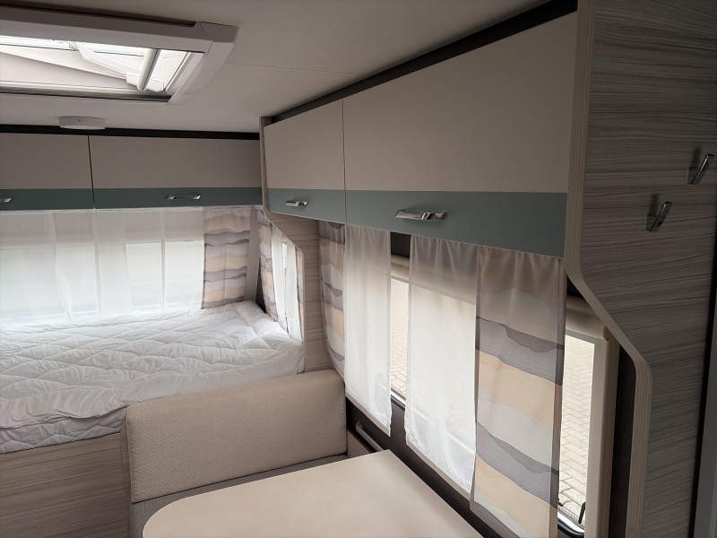 Dethleffs C'Joy 420 QSH Voortent/Fietsdrager  foto: 6