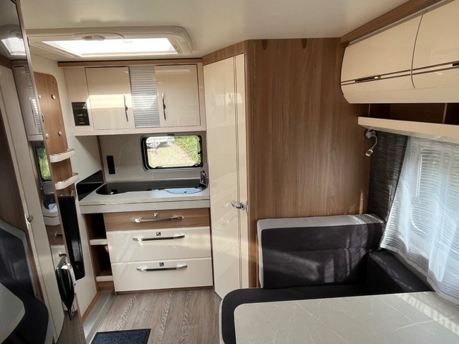 Hobby 460 Sff Excellent Queensbed Queensbed, Bovag keuring , topstaat! 2021 foto: 7