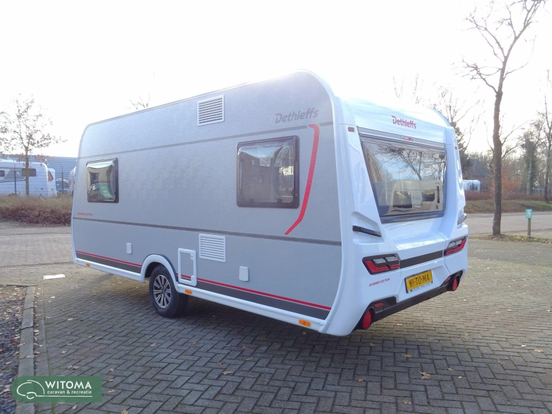 Dethleffs Summer Edition 460 EL Op show lengtebedden  foto: 1