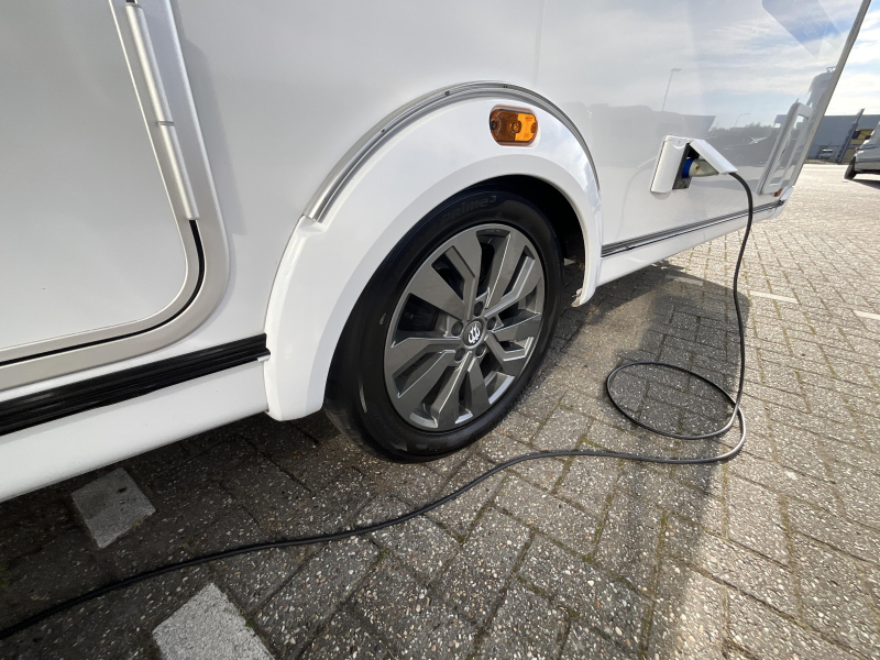 Knaus Sport Silver Selection 450 FU VOORTENT-LUIFEL-NETJES  foto: 11