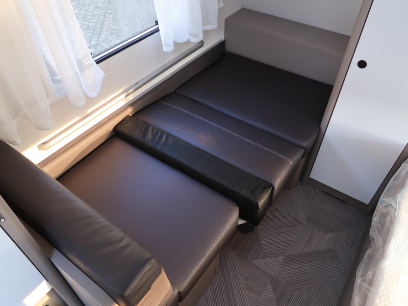 Dethleffs C'Go UP 525 KR STAPELBED + HEFBED  foto: 12