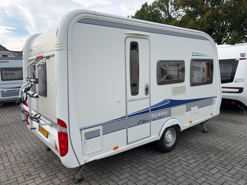 Hobby De Luxe 400 SF Voortent/Fietsdrager  foto: 1