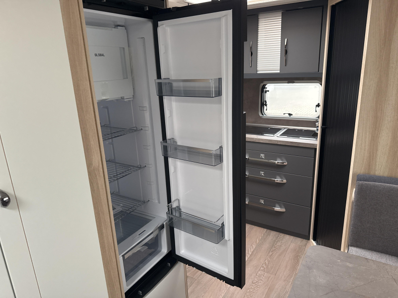 Hobby De Luxe 460 SL Model 2027  foto: 7