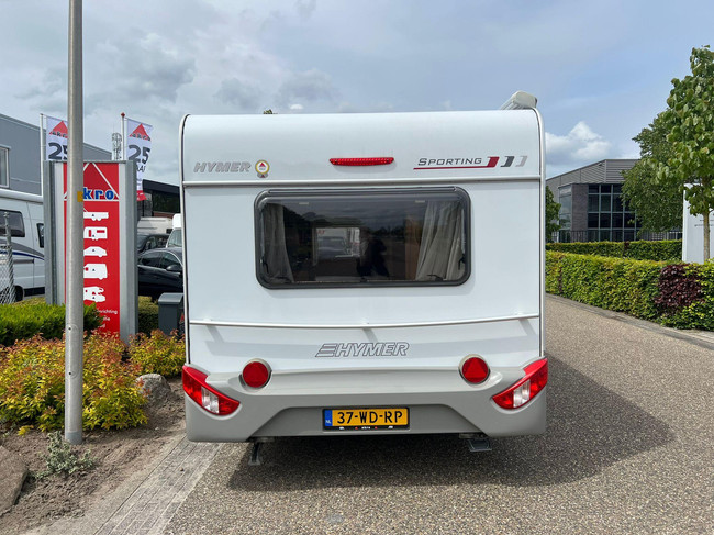 Hymer Sporting 465 | Volautomatische Mover | ZGAN Voortent | Lattenbodem | Ombouwbare Rondzit | Luifel | Fransbed | Fietsenrek foto: 5
