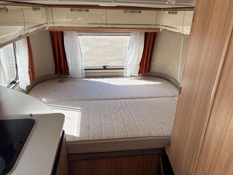 Eriba Touring Triton 430 GT Luifel Fietsendrager 2016  foto: 8