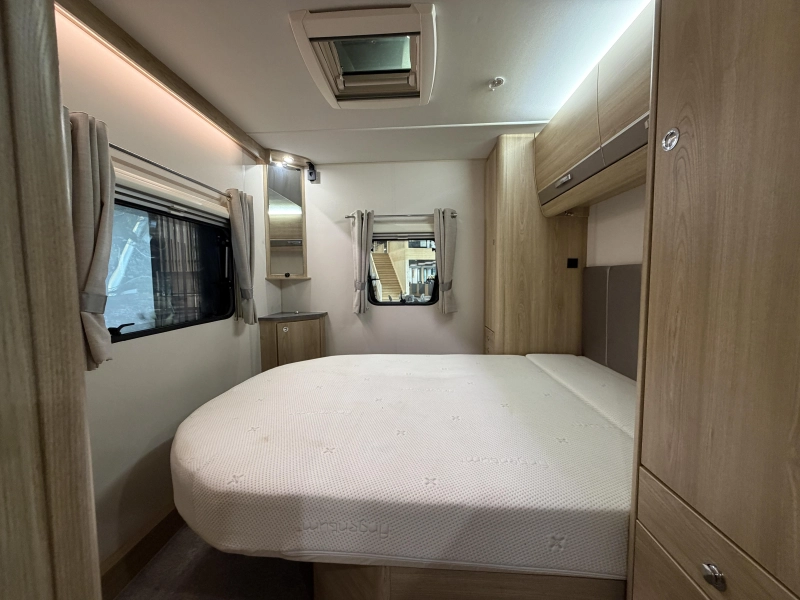 Elddis Avante 454 Queensbed/Mover/Luifel  foto: 11