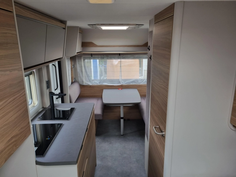 Dethleffs Nomad 460 EL First Edition  foto: 2