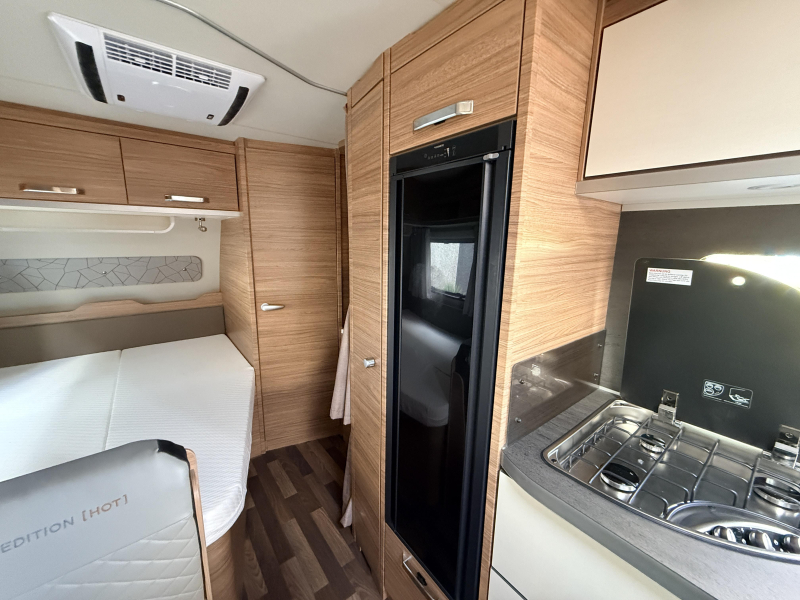 Weinsberg CaraOne Edition HOT 500 FDK Stapelbed/Airco/Mover  foto: 10