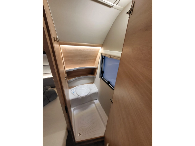 Knaus Sudwind 60 Years 450 FU super compleet af fabriek  foto: 12