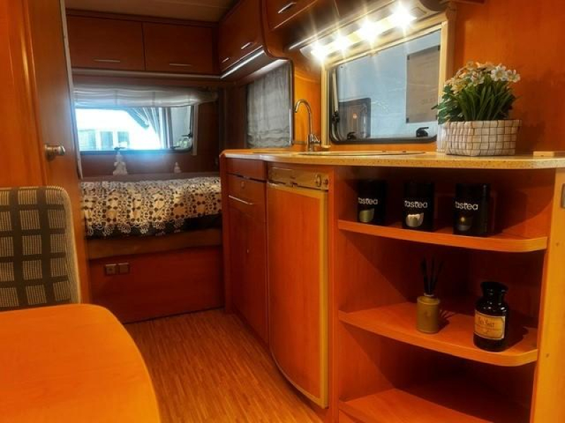 Eriba Living Pulse 440 mover, luifel  foto: 3