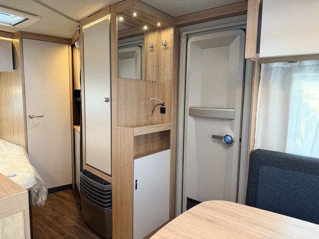 Knaus SPORT 450 FU gas uitvoering foto: 10