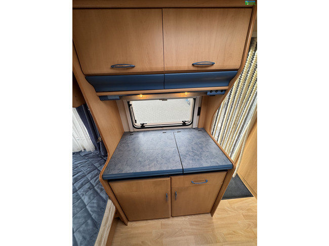 Hobby De Luxe Easy 400SF foto: 17