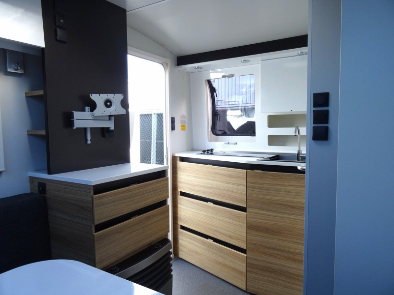 Adria Action 391 PH Speciale indeling !  foto: 3