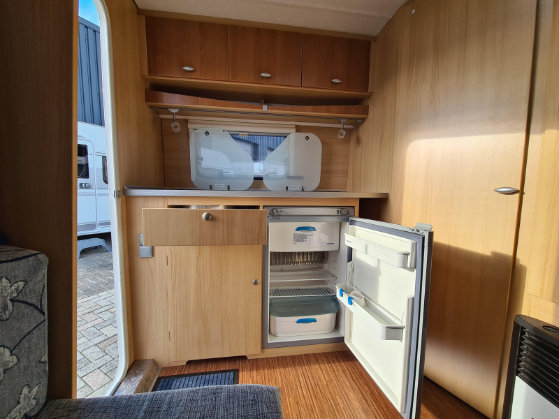 LMC Viola 330 Incl. voortent  foto: 10