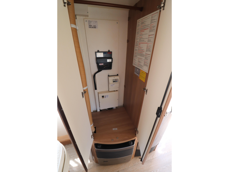 Hobby De Luxe 460 SFF Luifel/ Mover/ Airco VOL  foto: 17