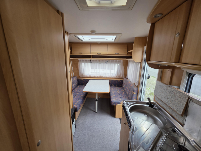 Dethleffs Camper 430 DB  foto: 11