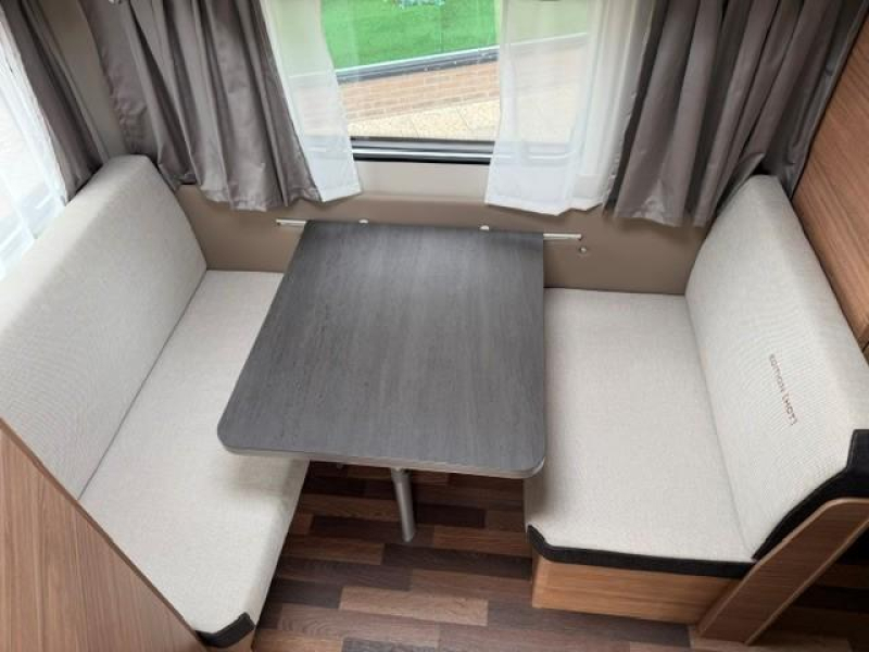 Weinsberg CaraOne Edition HOT 390 QD mover luifel fietsenrek  foto: 17