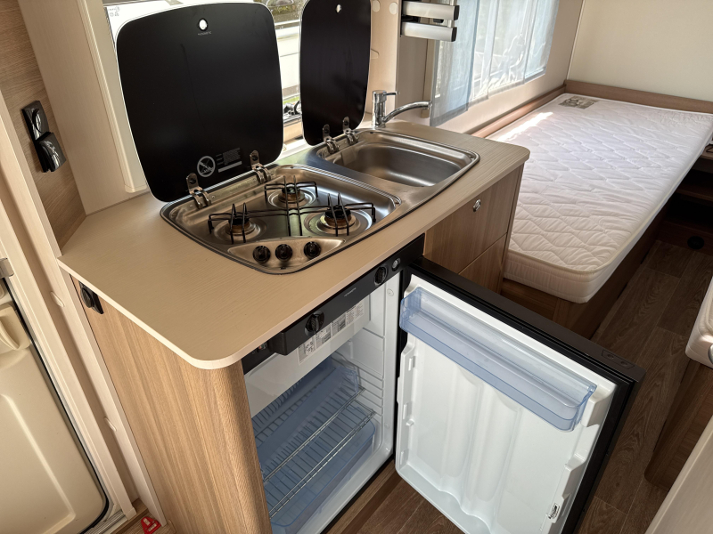 Dethleffs C'Joy 460 LE Mover/Voortent/Fietsdr.  foto: 4