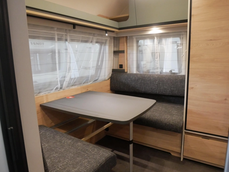 Dethleffs Camper 460 EL GRATIS MOVER en AIRCO 